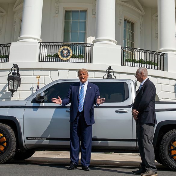 Trump at the White House with Lordstown pickup EV