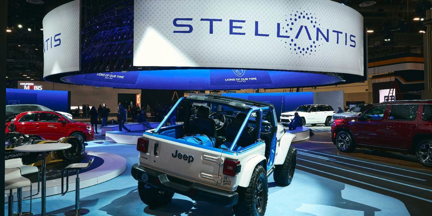 Stellantis brands at a car tradeshow