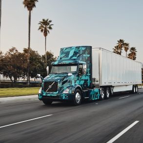 Volvo VNR Electric 6x4 semi-tractor