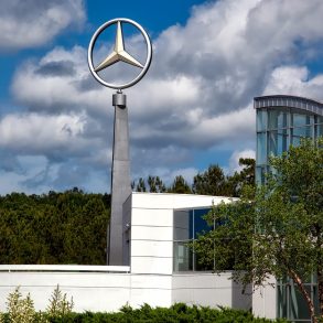 Mercedes-Benz factory